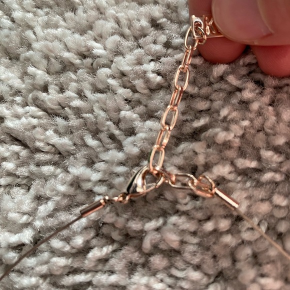 KLK Gioielli Metal Wire Circular Design Necklace - Picture 3 of 6